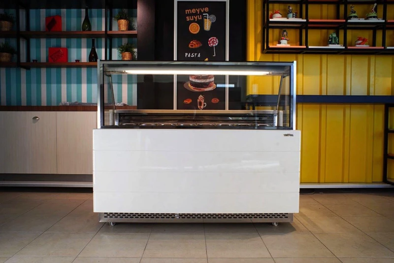 SPECIALLY DEVELOPED HYDROPHILIC EVAPORATOR SYSTEM AND CUSTOM-DESIGNED FIN SPACING FOR ULTRA-HYGIENIC AIR CIRCULATION