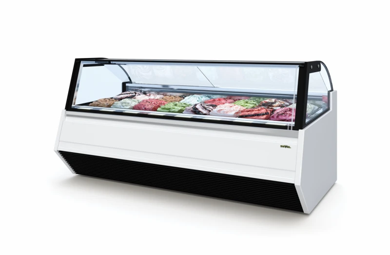 Beheizte und gehärtete Front- und Seitenscheiben sorgen dafür, dass der Blickwinkel durch wechselnde Außenbedingungen nicht beeinträchtigt wird.