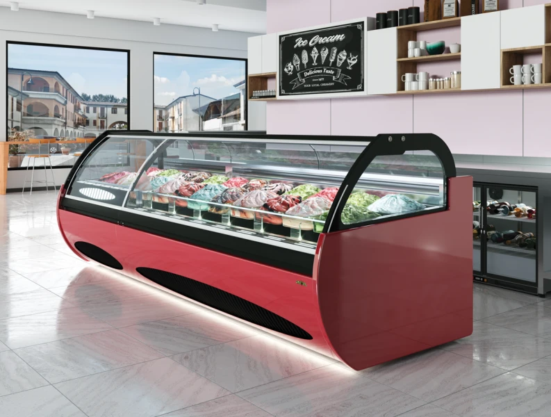 Tam yalıtım sağlayan poliüretan yekpare kasasının içinde 2 adet kompresör bulunur (16G ve üzeri), 2 ayrı soğutma sistemi; kompresörlerden bir adedinin arızalanması durumunda dondurmalara müdahale için siz son kullanıcılara zaman kazandırır